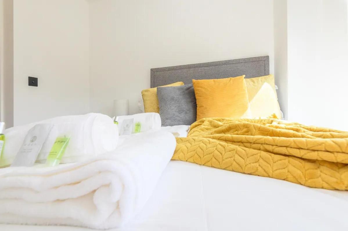 Apartment Centre Deluxe With Amazing Garden Terrace Pass The Keys