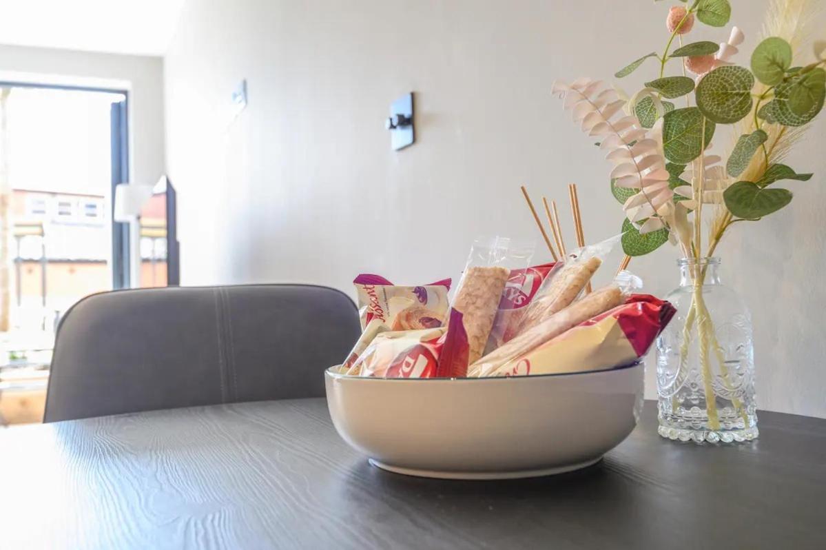 Centre Deluxe With Amazing Garden Terrace Pass The Keys *