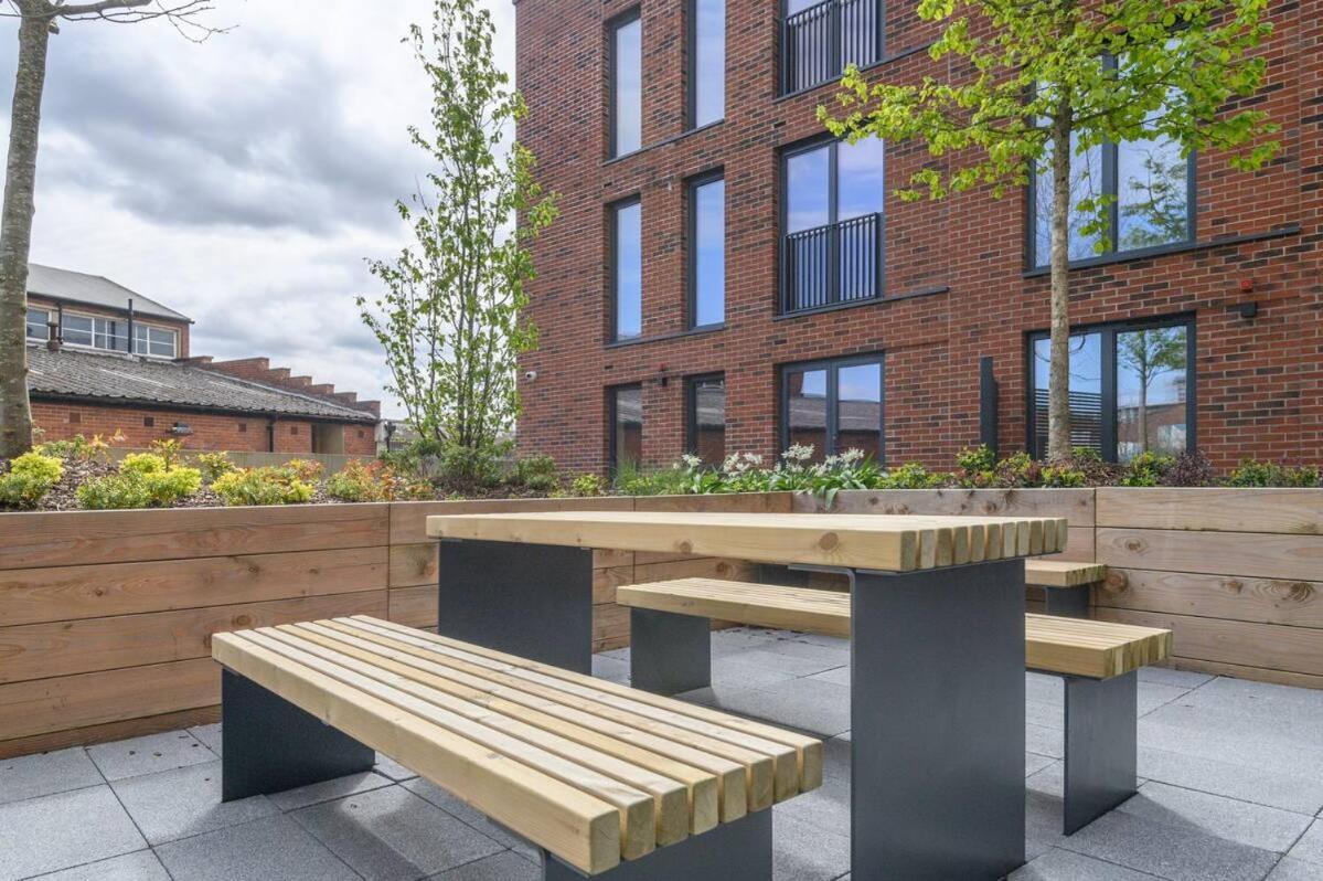 Centre Deluxe With Amazing Garden Terrace Pass The Keys *